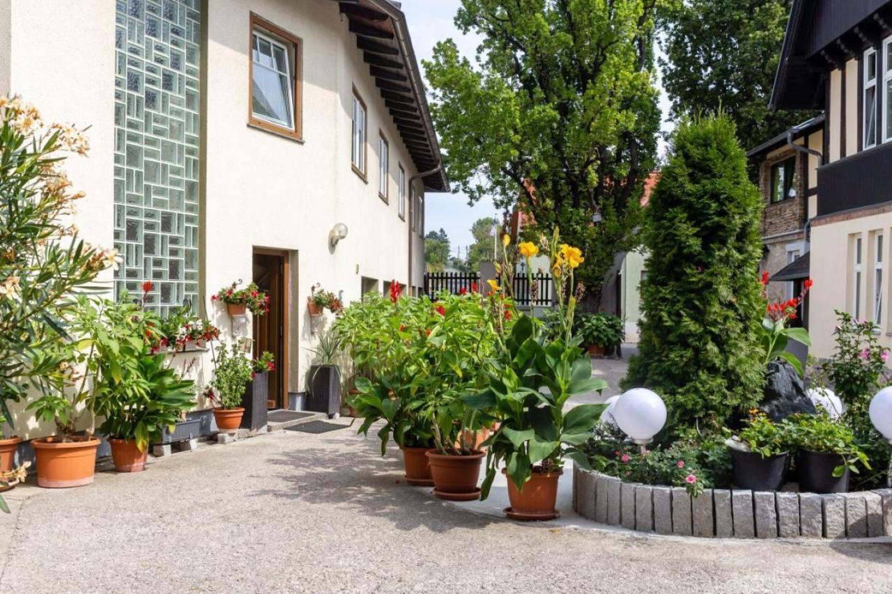 ペルヒトルツドルフHaus Zu Den Zwei Eichenアパートメント エクステリア 写真
