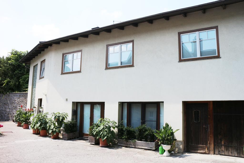 ペルヒトルツドルフHaus Zu Den Zwei Eichenアパートメント エクステリア 写真